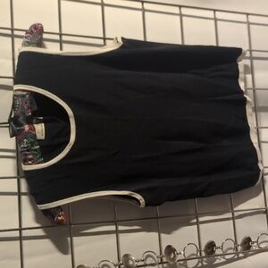 Black and white Lady shell